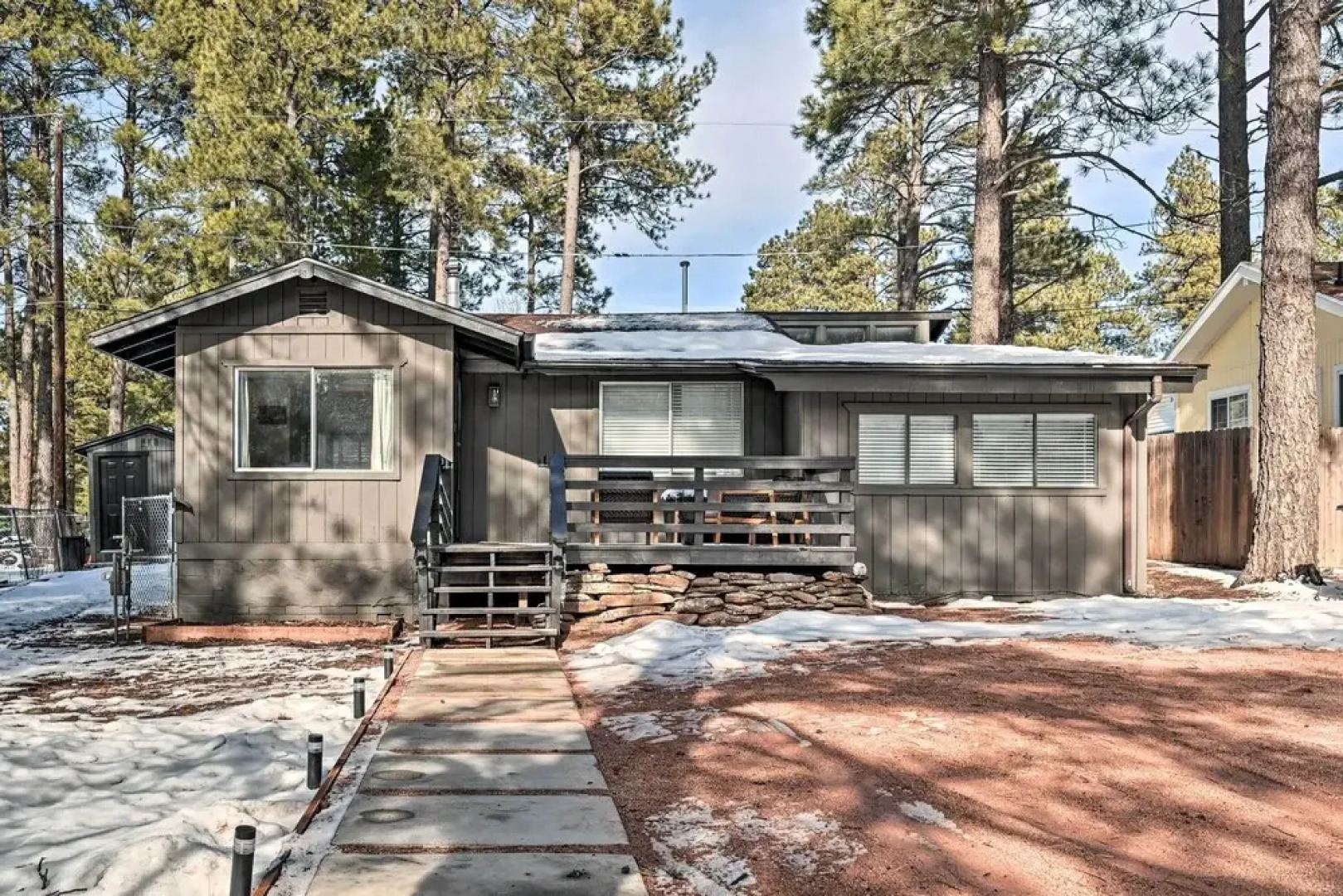 Flagstaff Cabin w/ Hot Tub & Fire Pit!