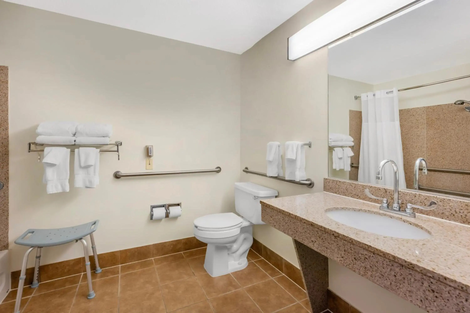 Clarion Pointe Sioux Falls Airport