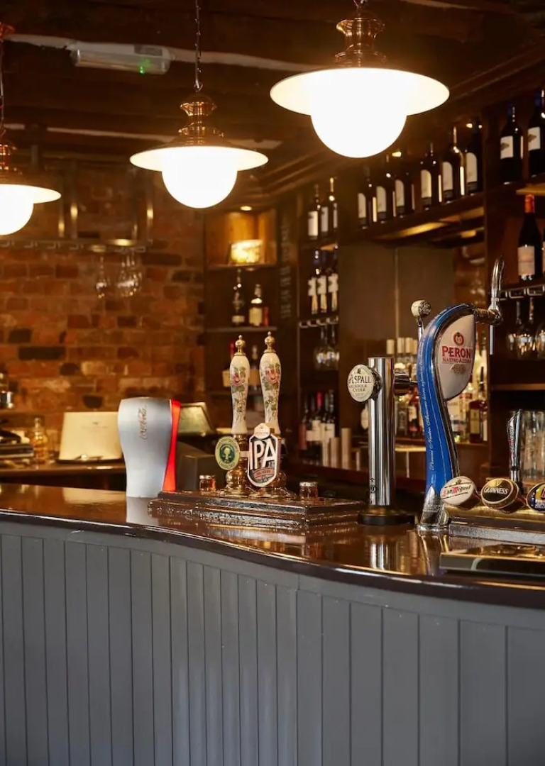 White Hart Hotel by Greene King Inns