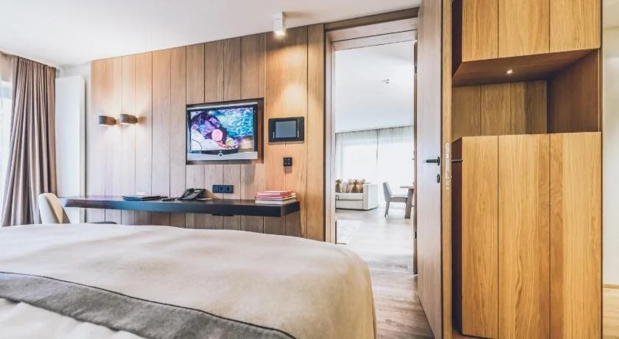 Elizabeth Arthotel