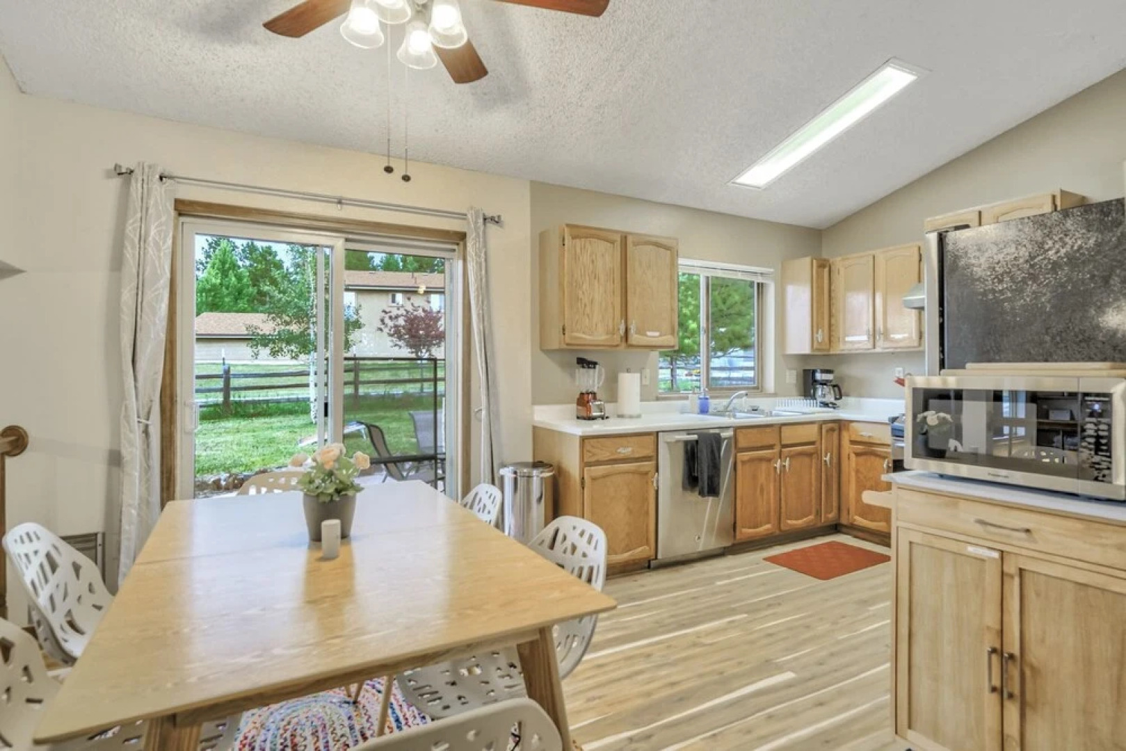 3brmountains & Hot Tubbring The Family