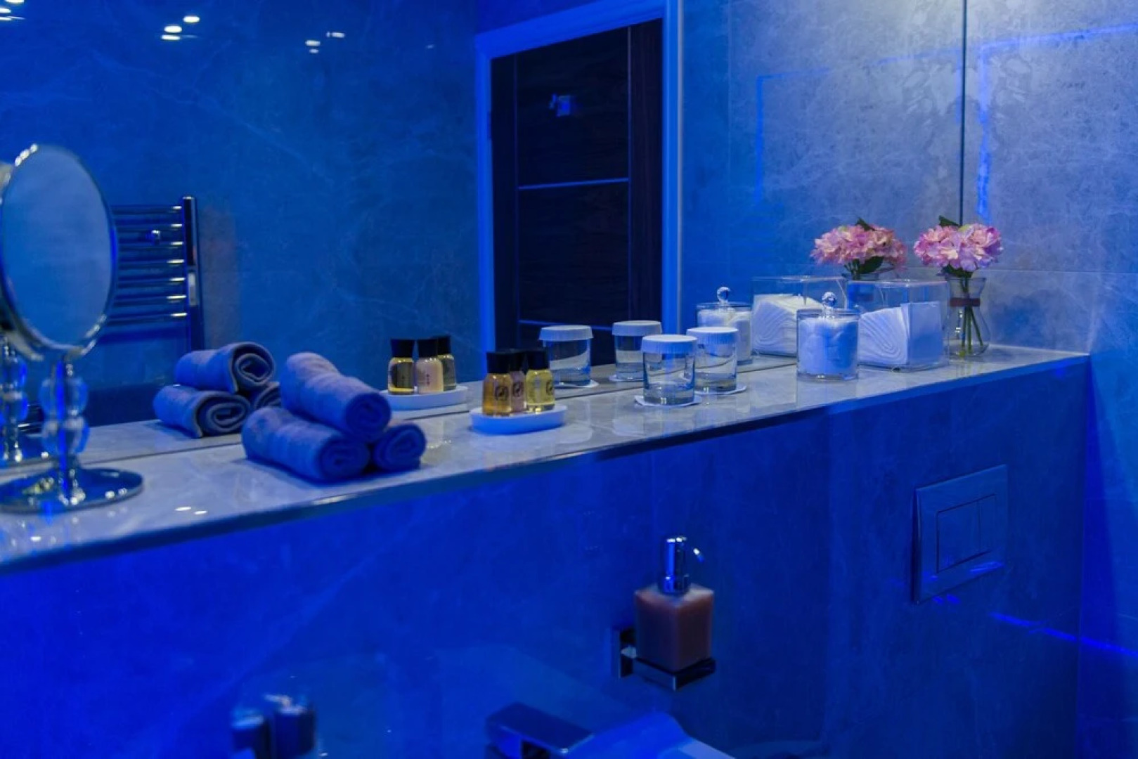 Aphrodite Suites Huddersfield