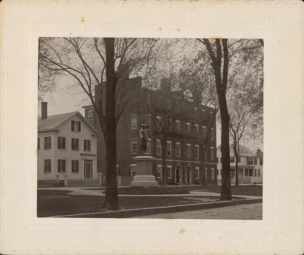 Garrison Inn Boutique Hotel