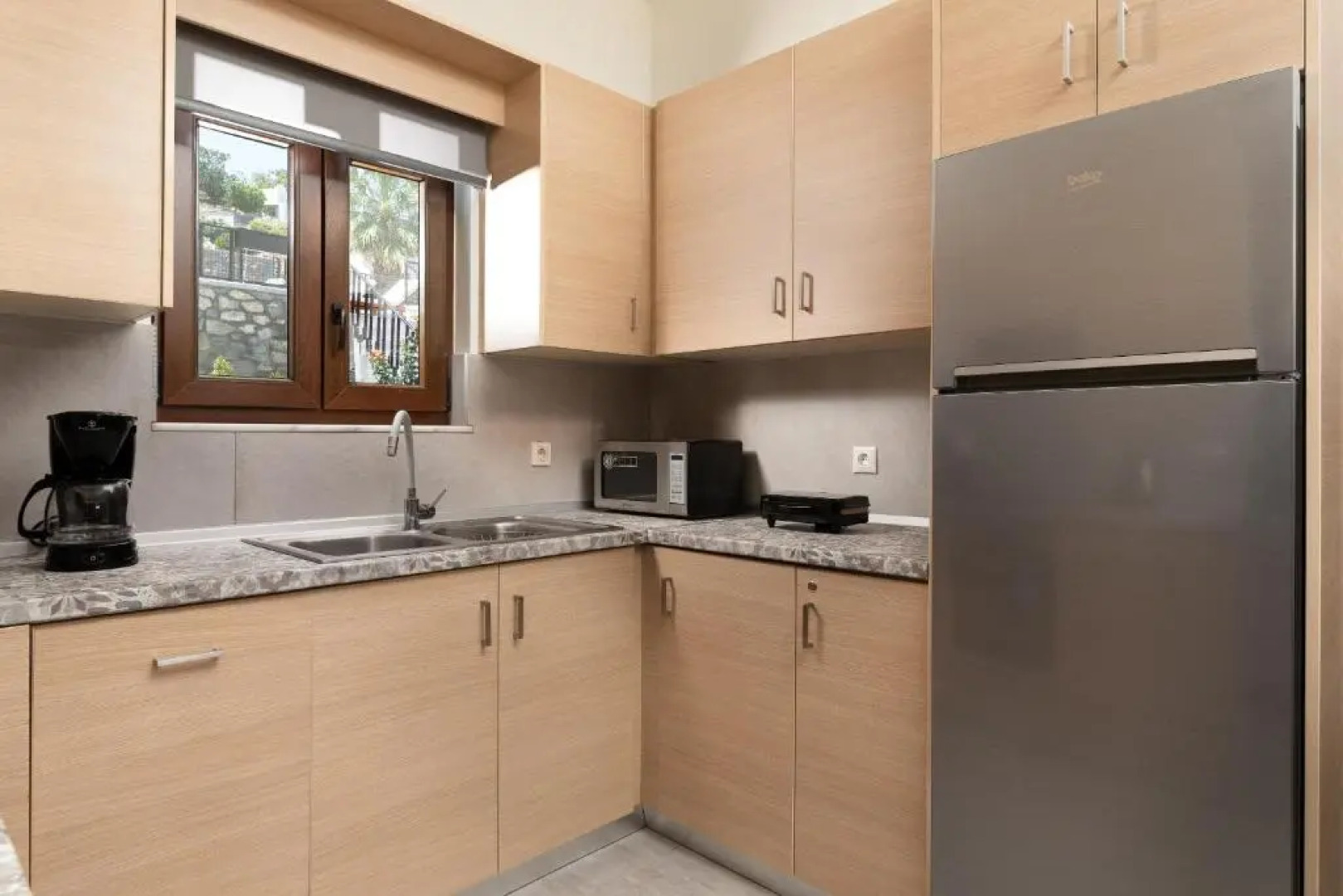 VILLA MARIANI renovated May 2022 ,private pool, sea views , Lindos 10 mins,Beach 3 mins