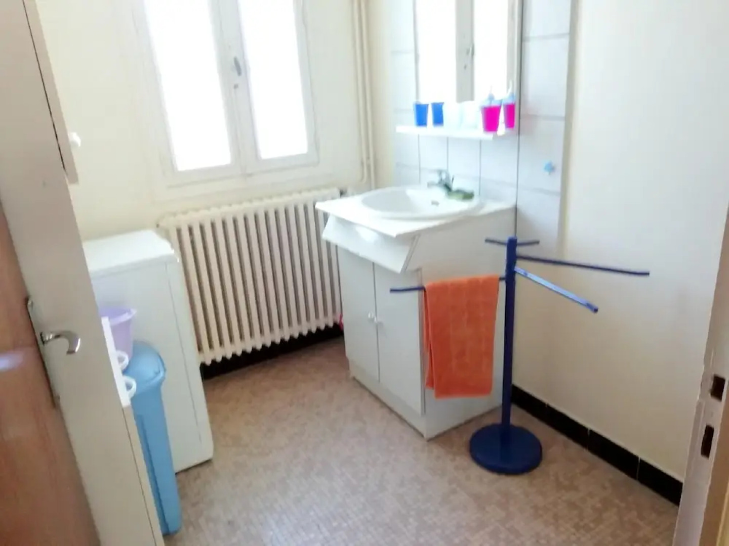 House With 3 Bedrooms in Montbron, With Furnished Garden