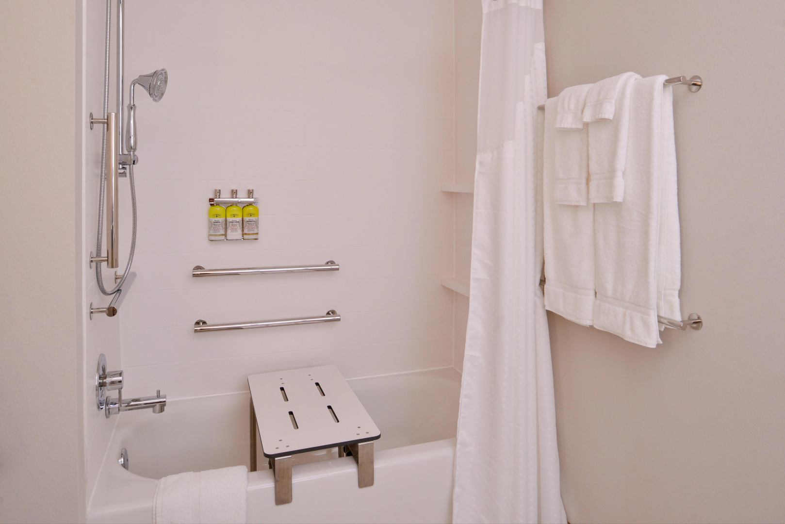 Holiday Inn Express & Suites Olathe West by IHG