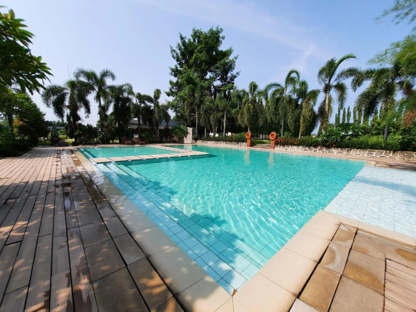 The Farmhouse by EDL