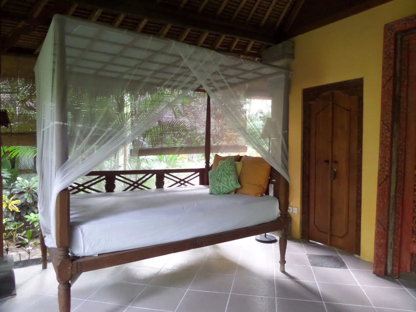 Taman Selini Wahana Beach Bungalows