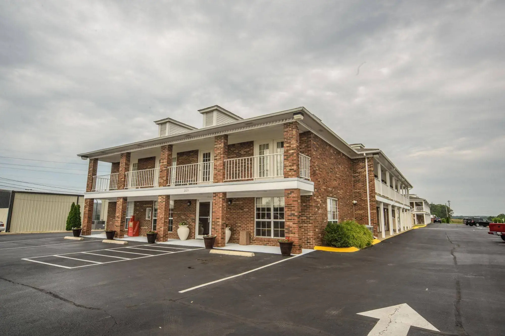 Richland Inn Lawrenceburg