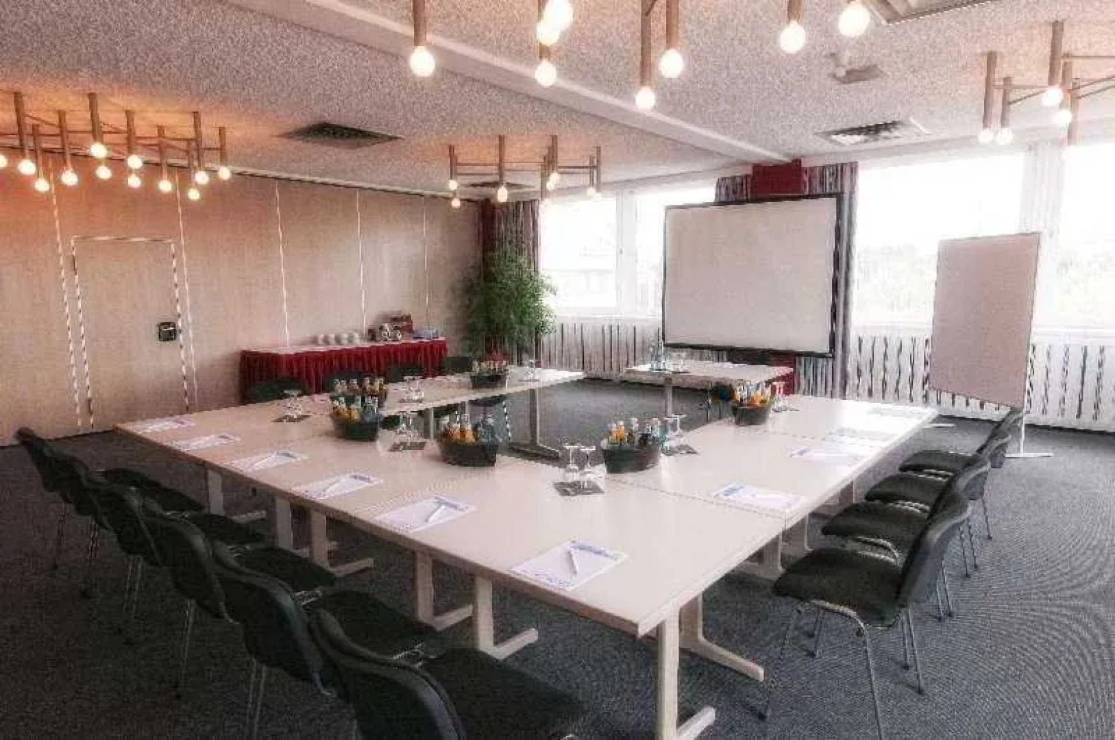 Center Hotel Main Franken