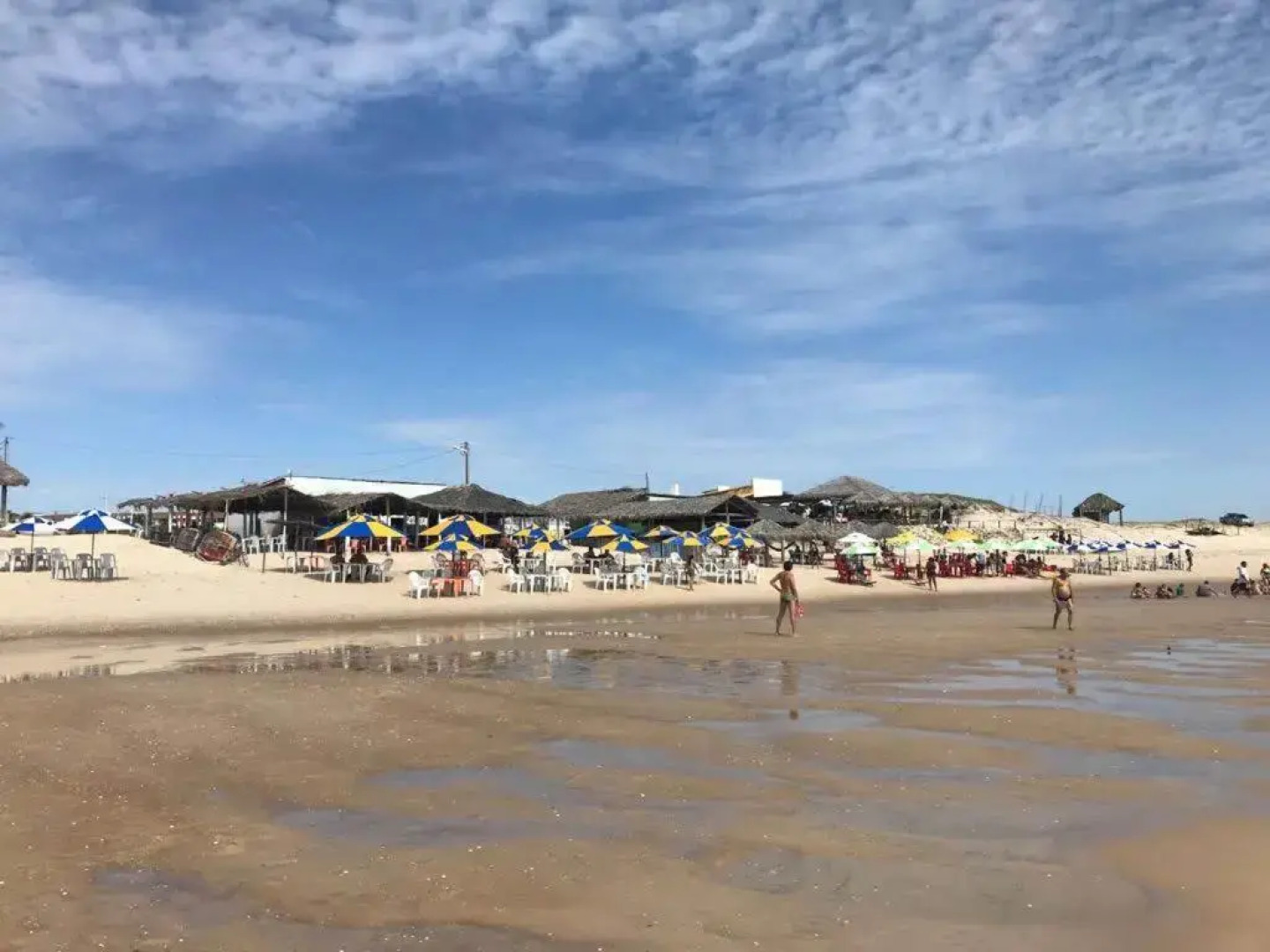 Apartamento na Praia do MORRO BRANCO - CEARÁ - MB07101