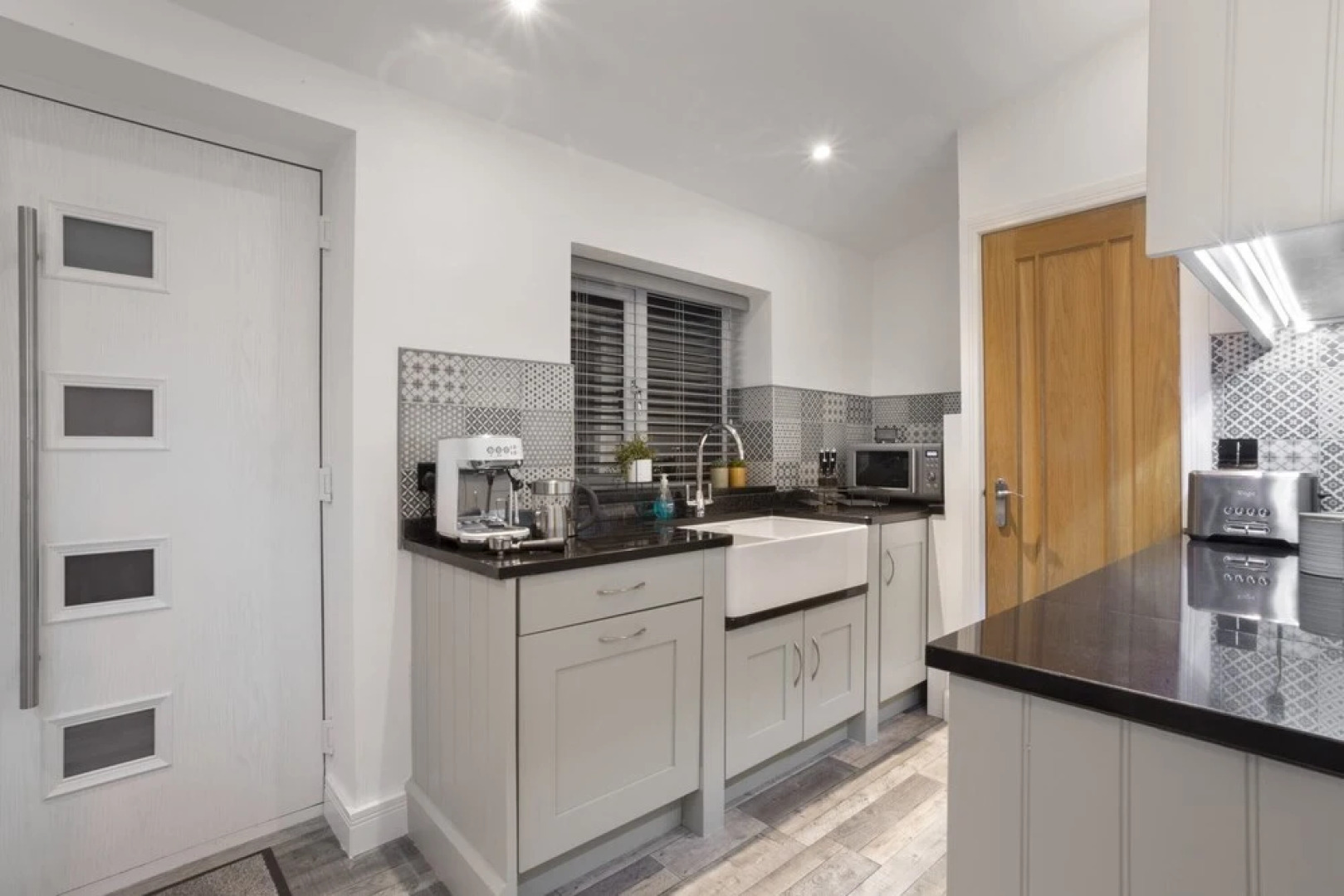 Rosie's Relaxing Escape with Hot Tub