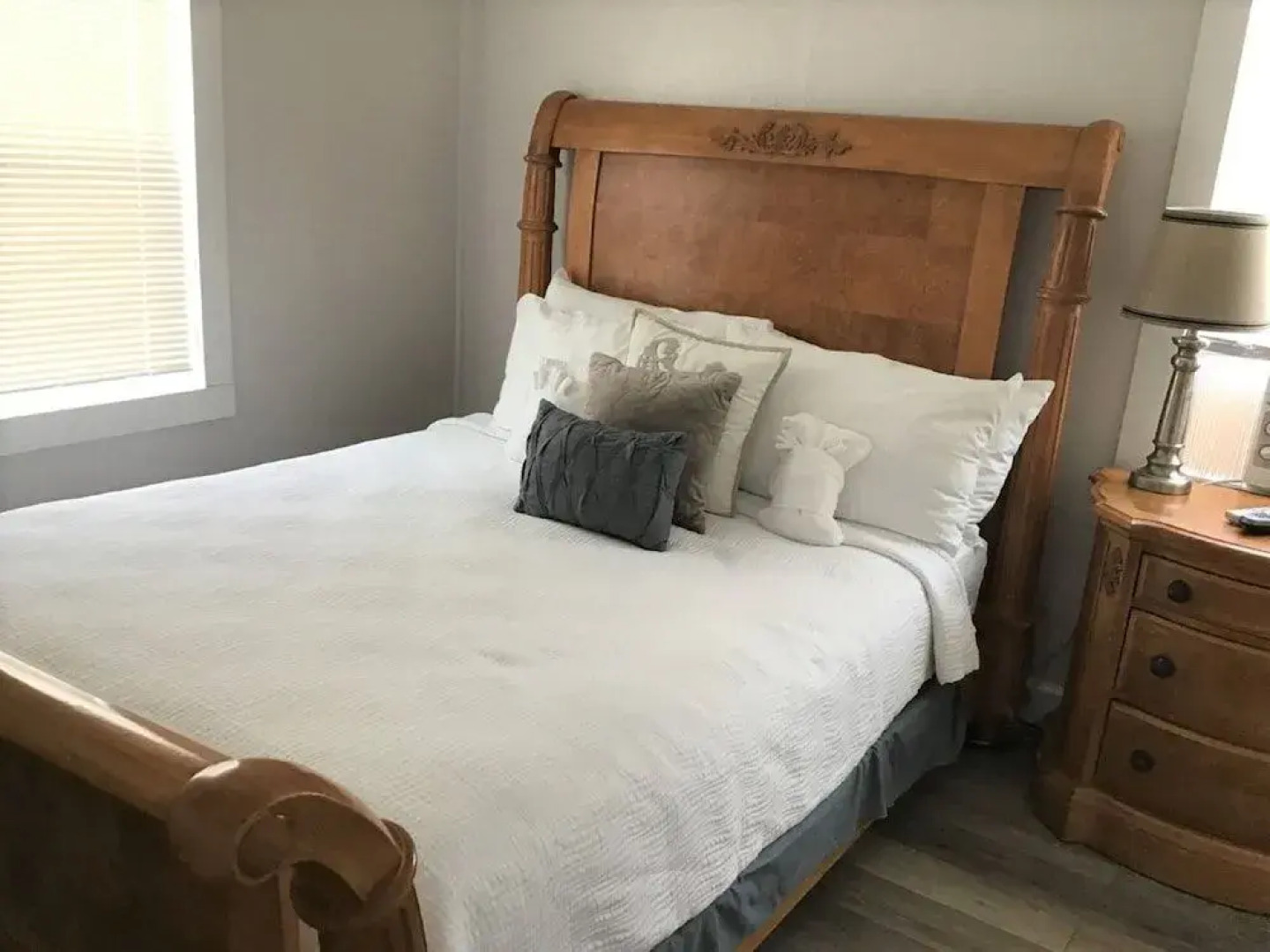 Cottage by the Sea by Beachside Management