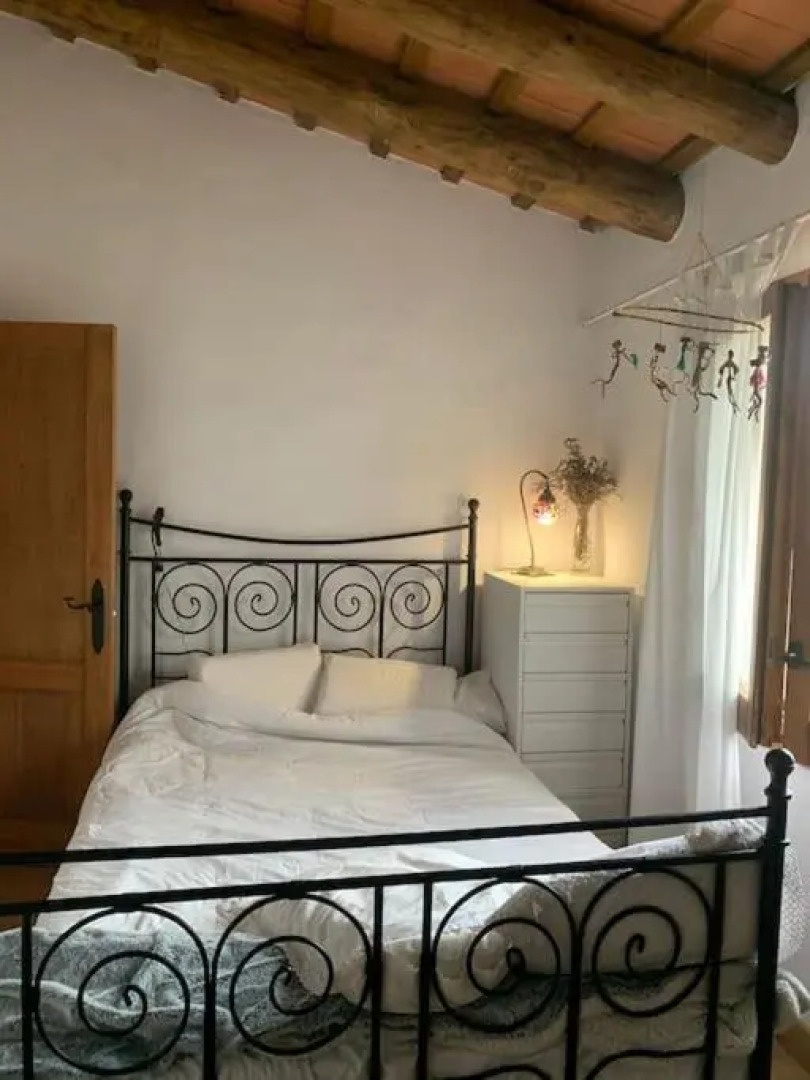 Acogedora casa de invitados con su estilo rustico