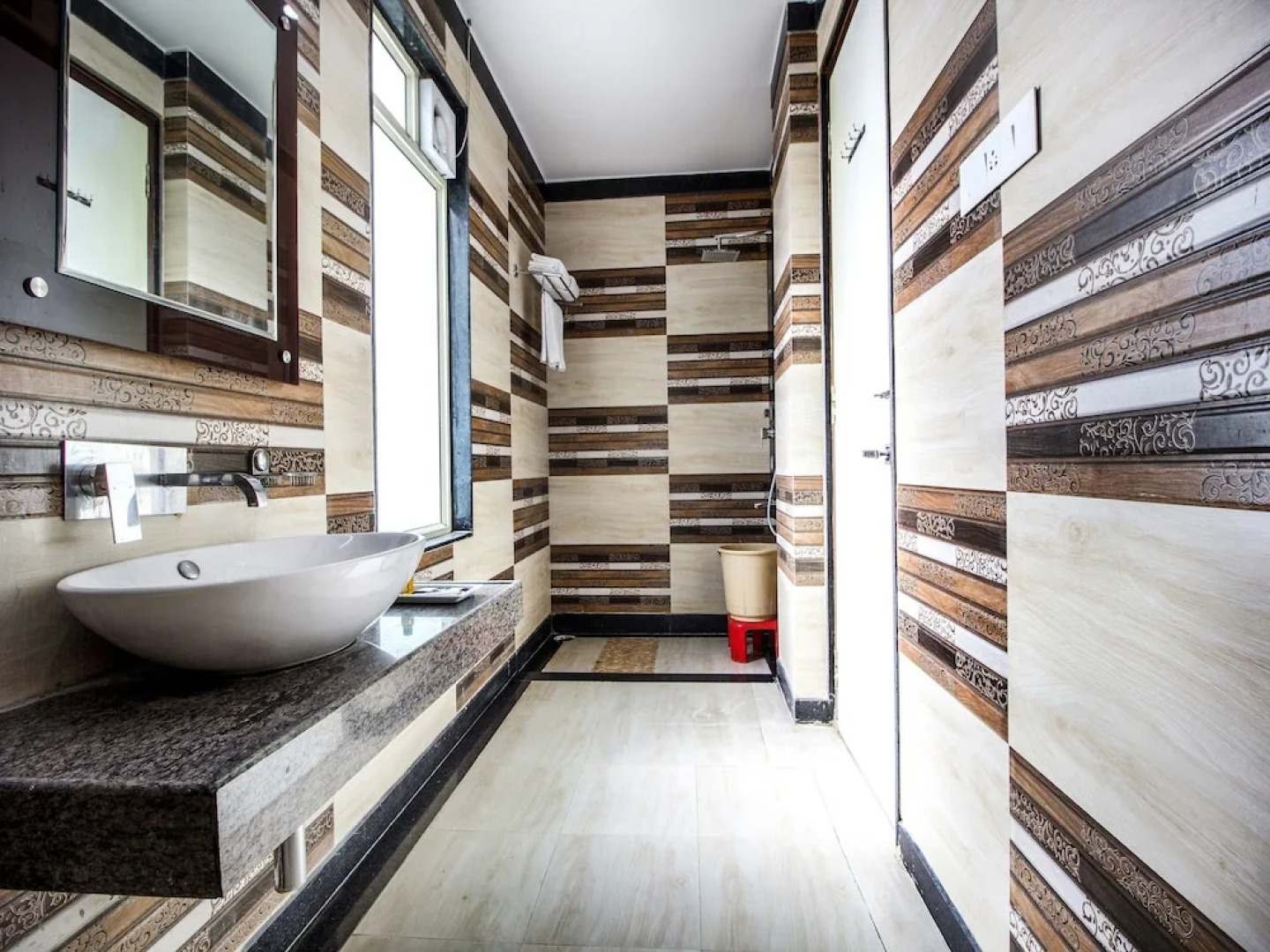 Hotel The Grand Bhavya Palace