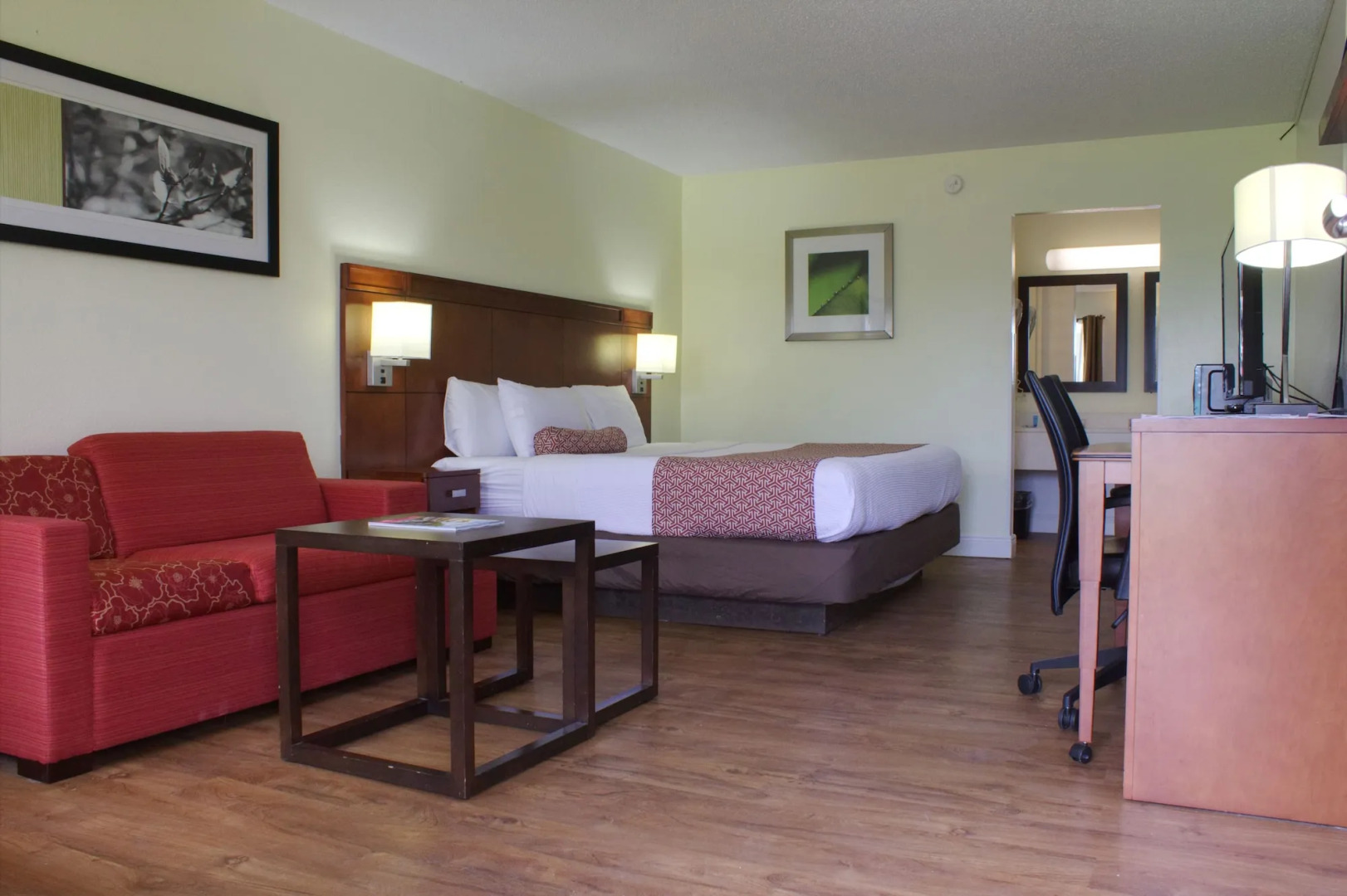 Winter Haven Suites & Conference Center