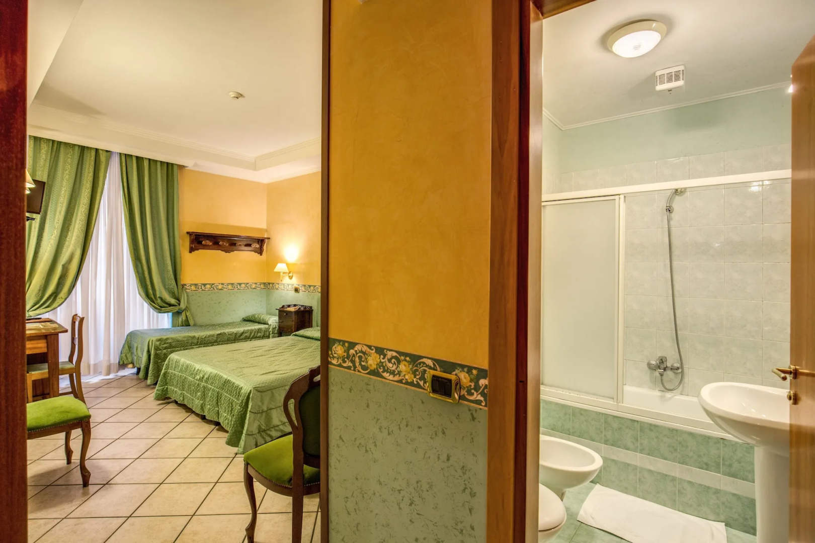 Hotel Montreal