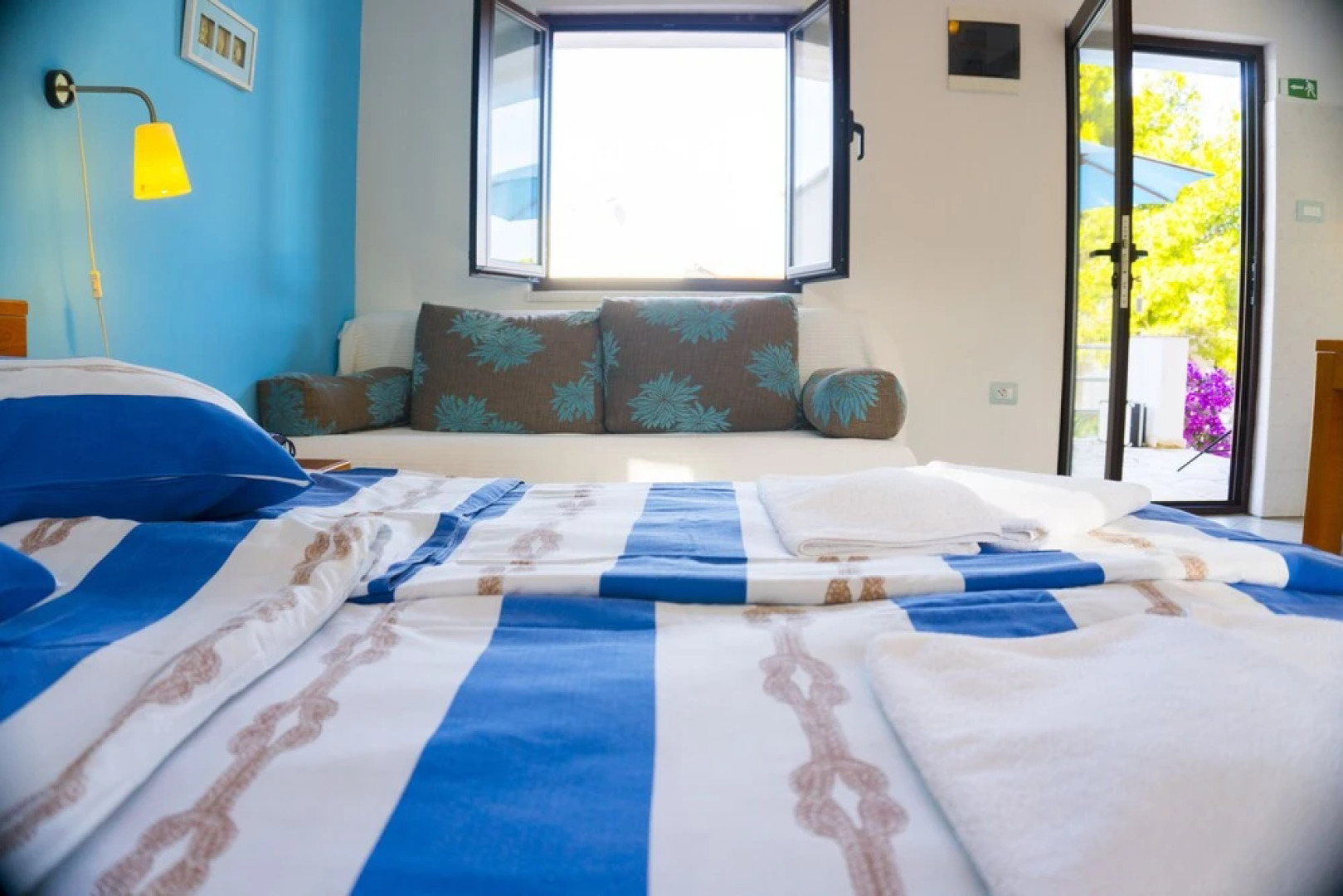 Victorious VIScovery Red