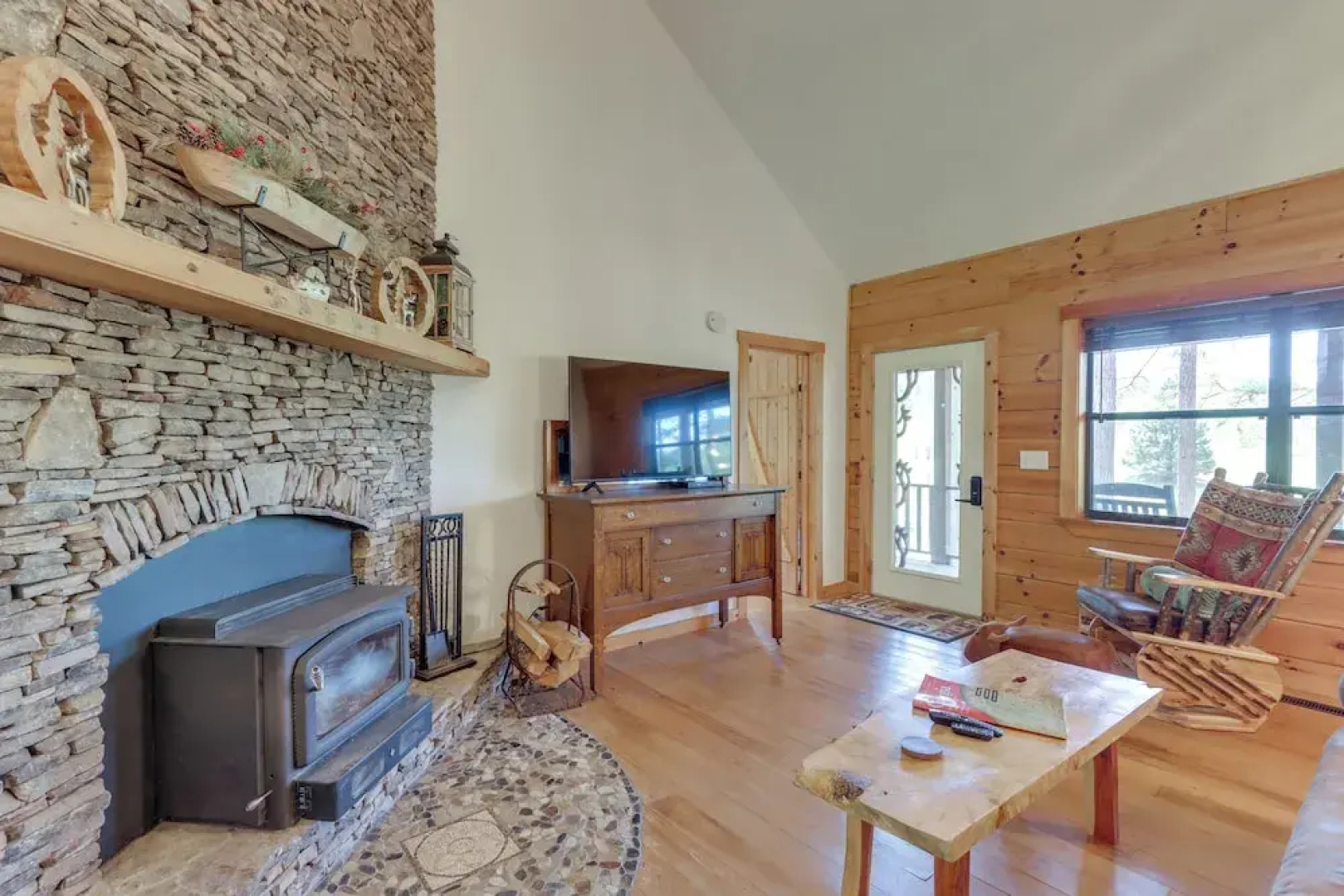 Blairsville Cabin in the Pines 1 Mi to Lake