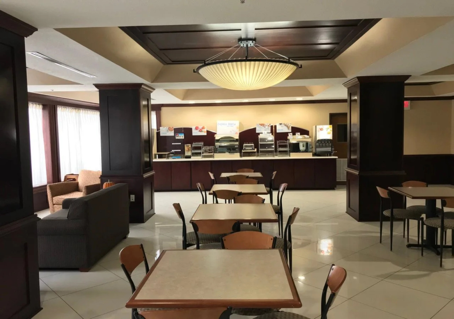 Holiday Inn Express Hotel & Suites Magee by IHG