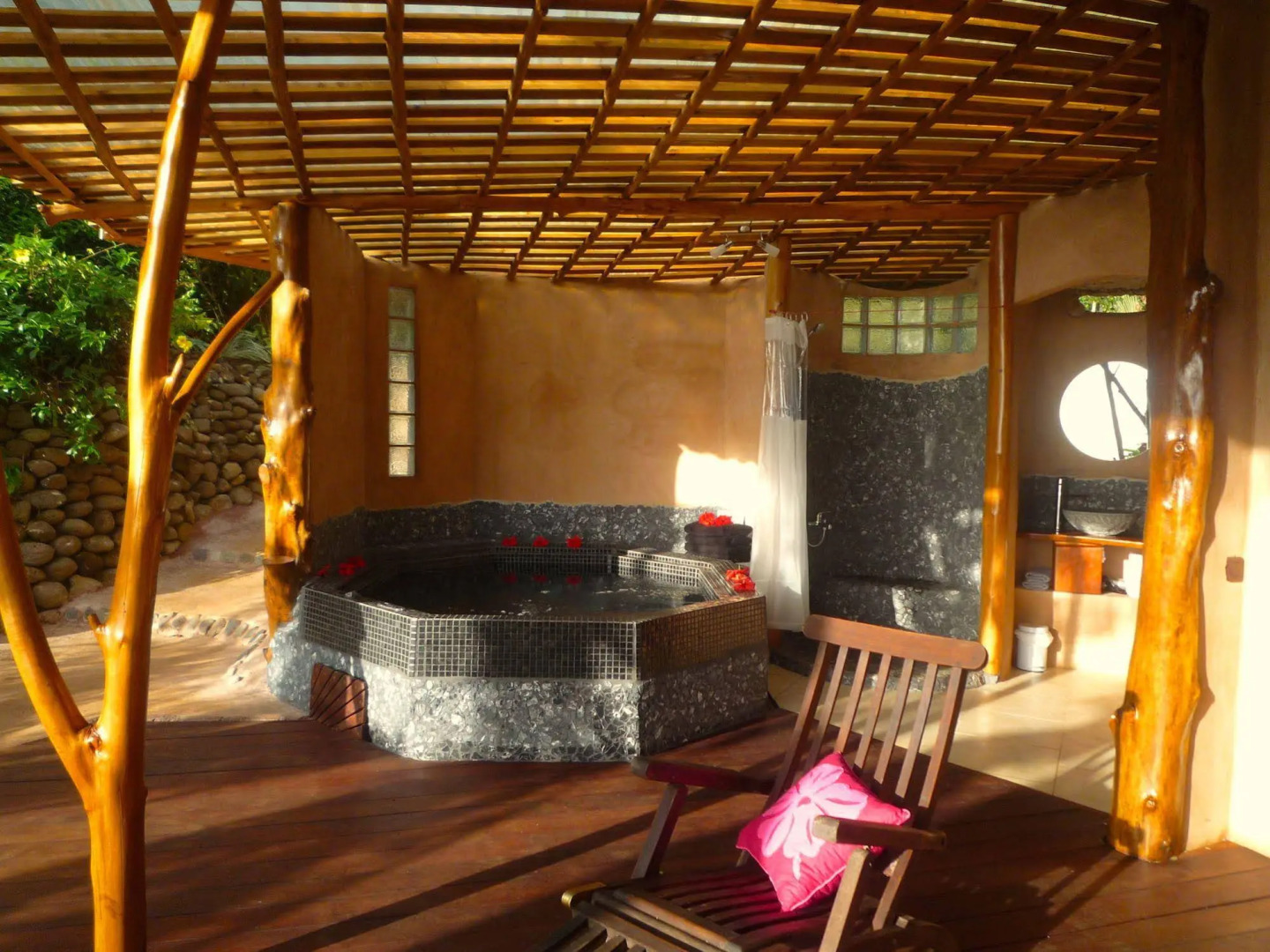 Vanira Lodge