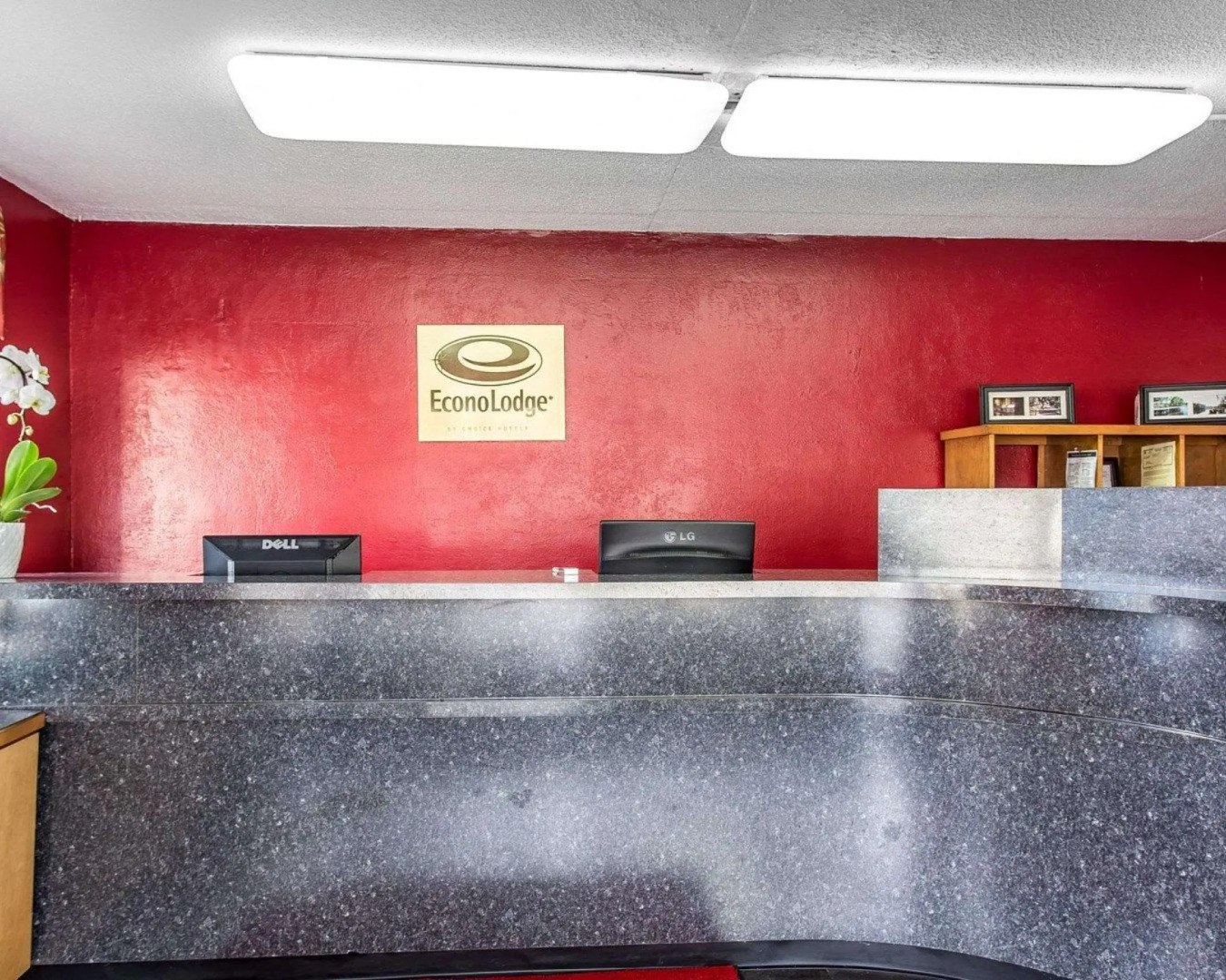 Econo Lodge Conway Central