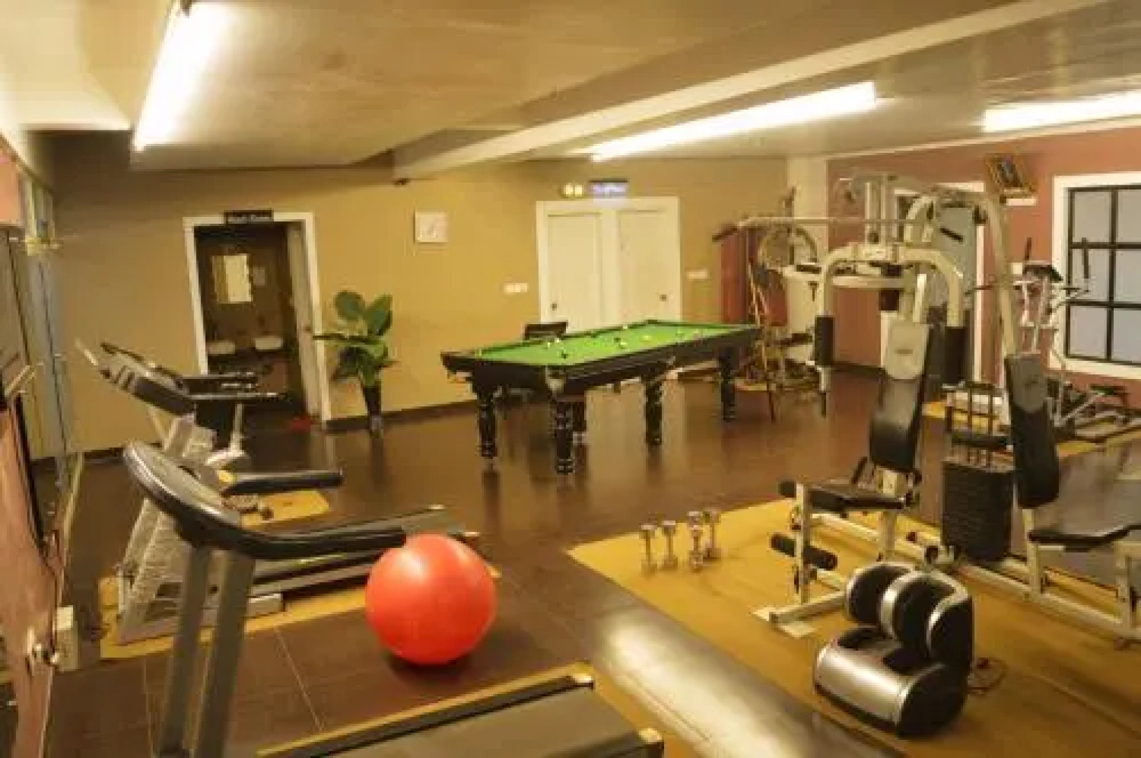 Hotel Kalatit International