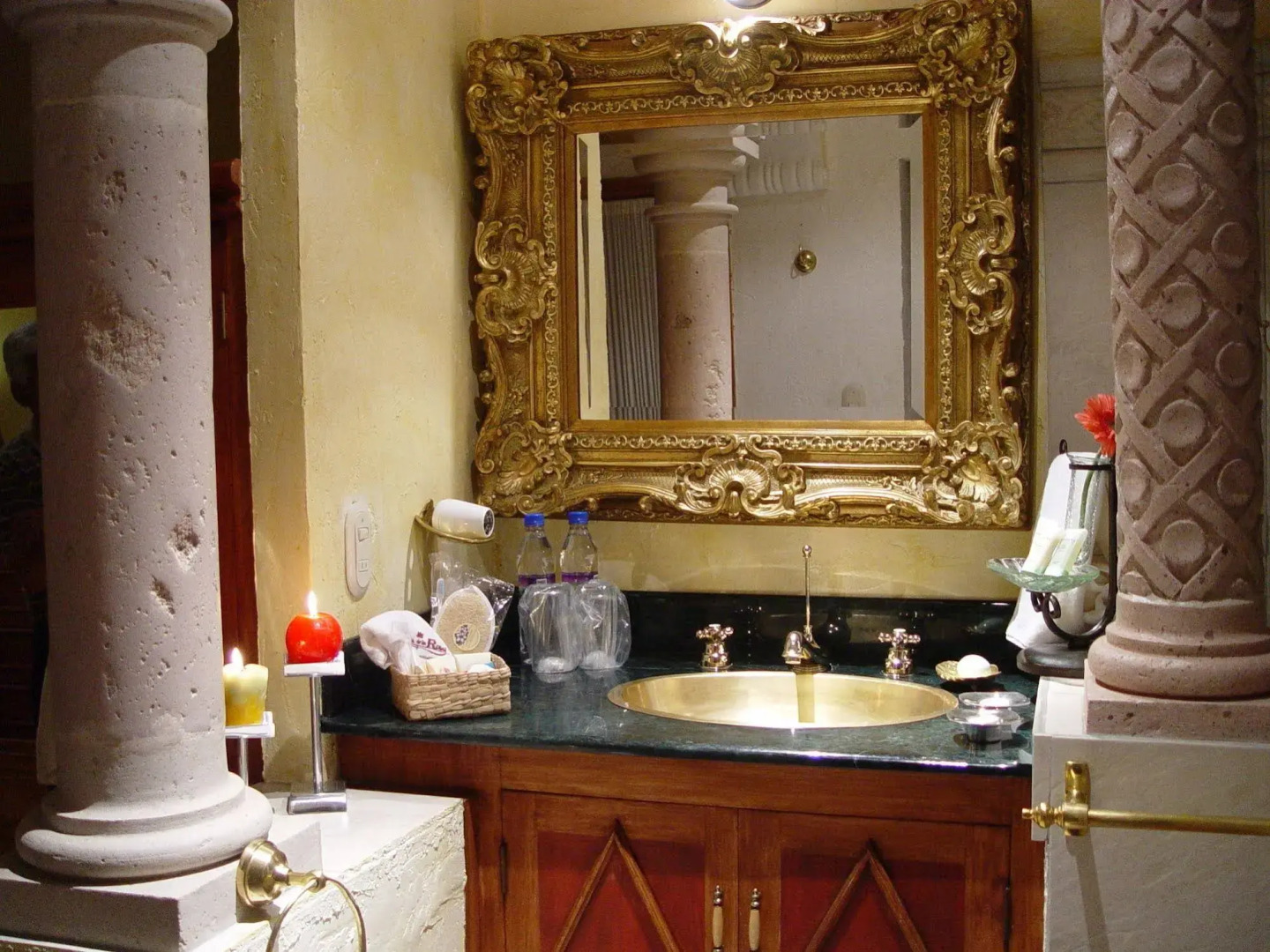 Hotel La Casa de las Rosas