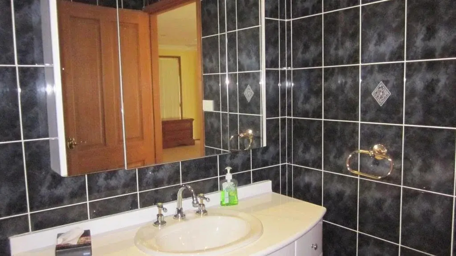 Kingfisher LakeHouse