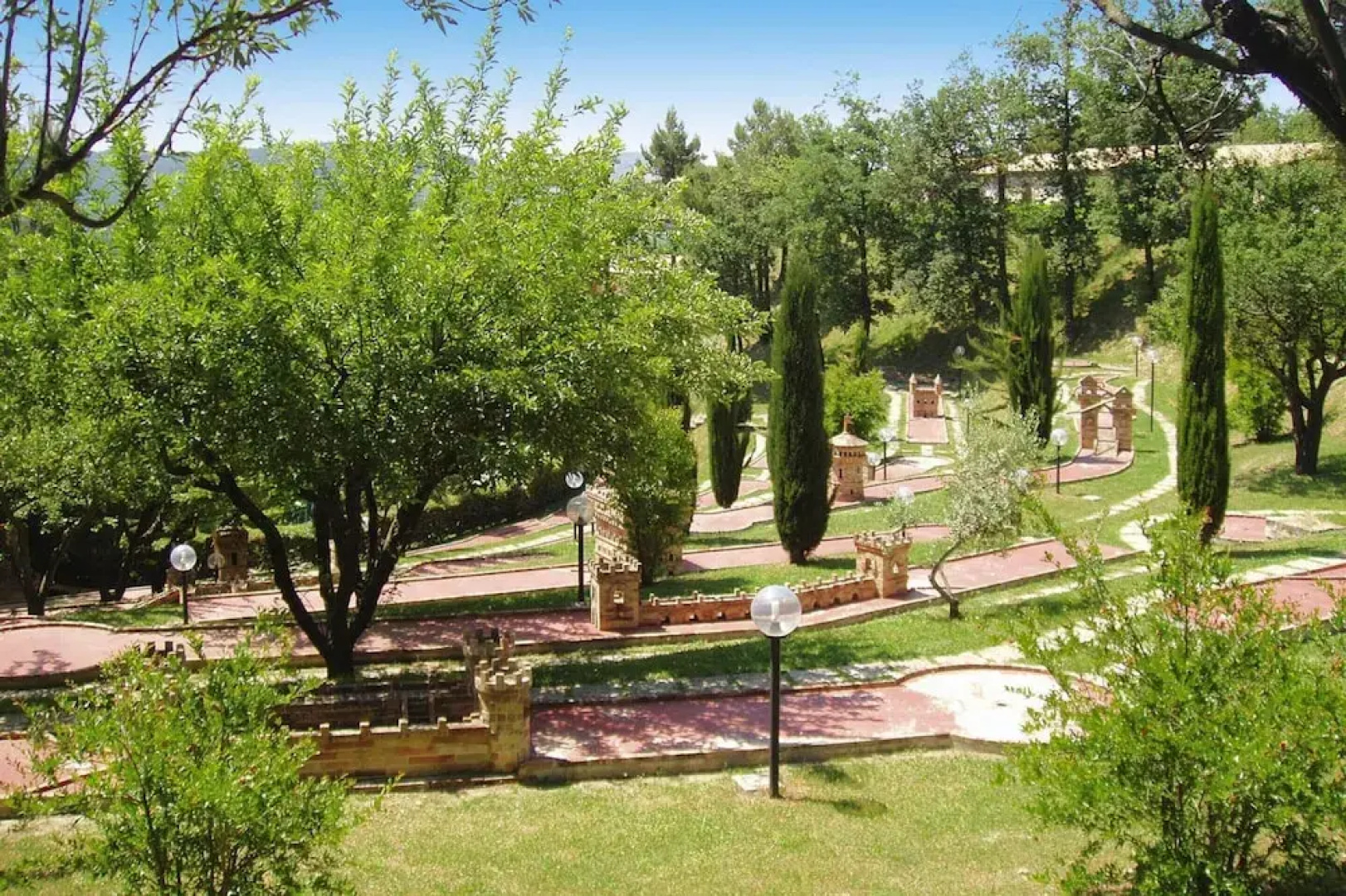 Hotel in Marche With Scenic Hiking Trails