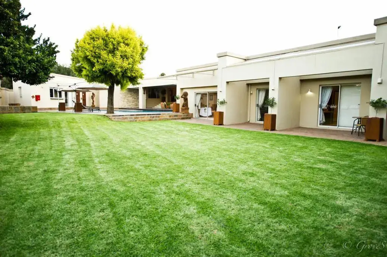 Kings & Queens Boutique Hotel