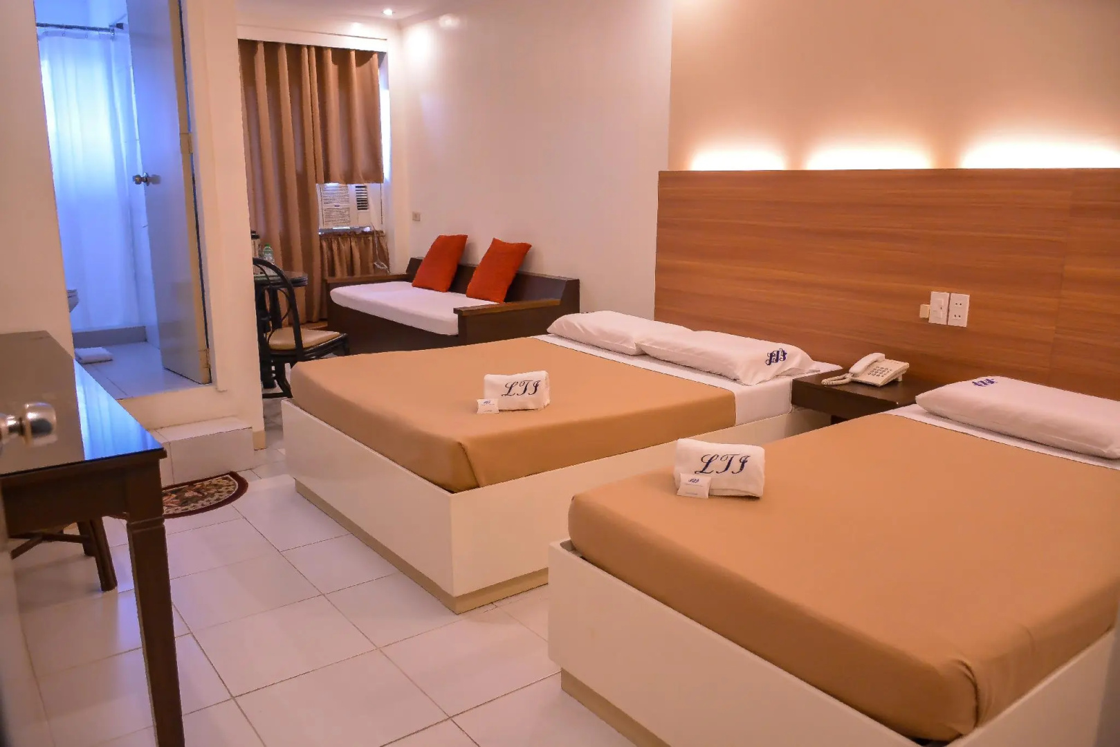 Legazpi Tourist Inn