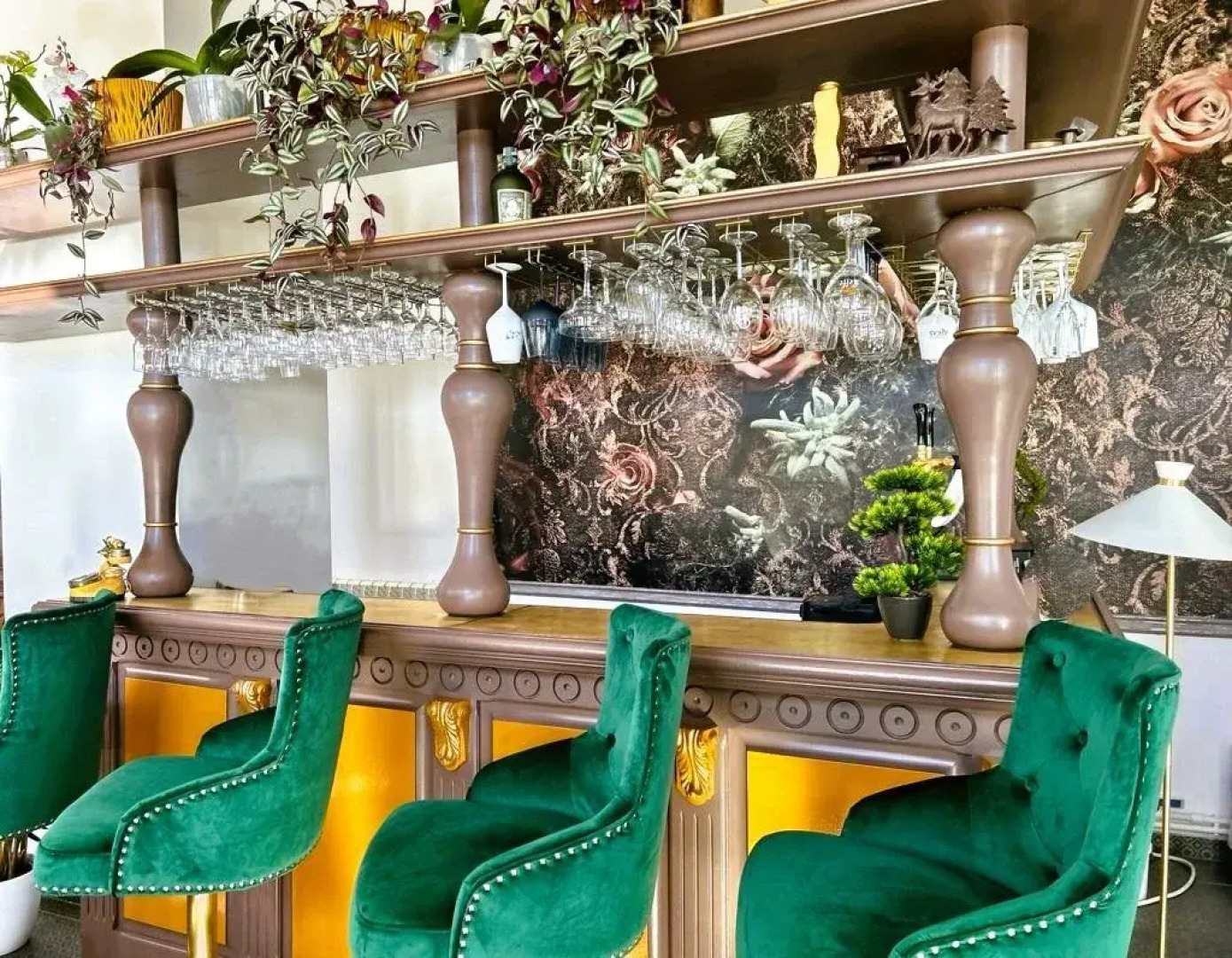 . RIVIERA 990 - Camere de Inchiriat