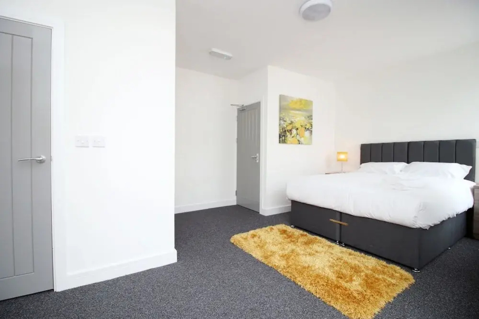 Stay Central - Heritage 24