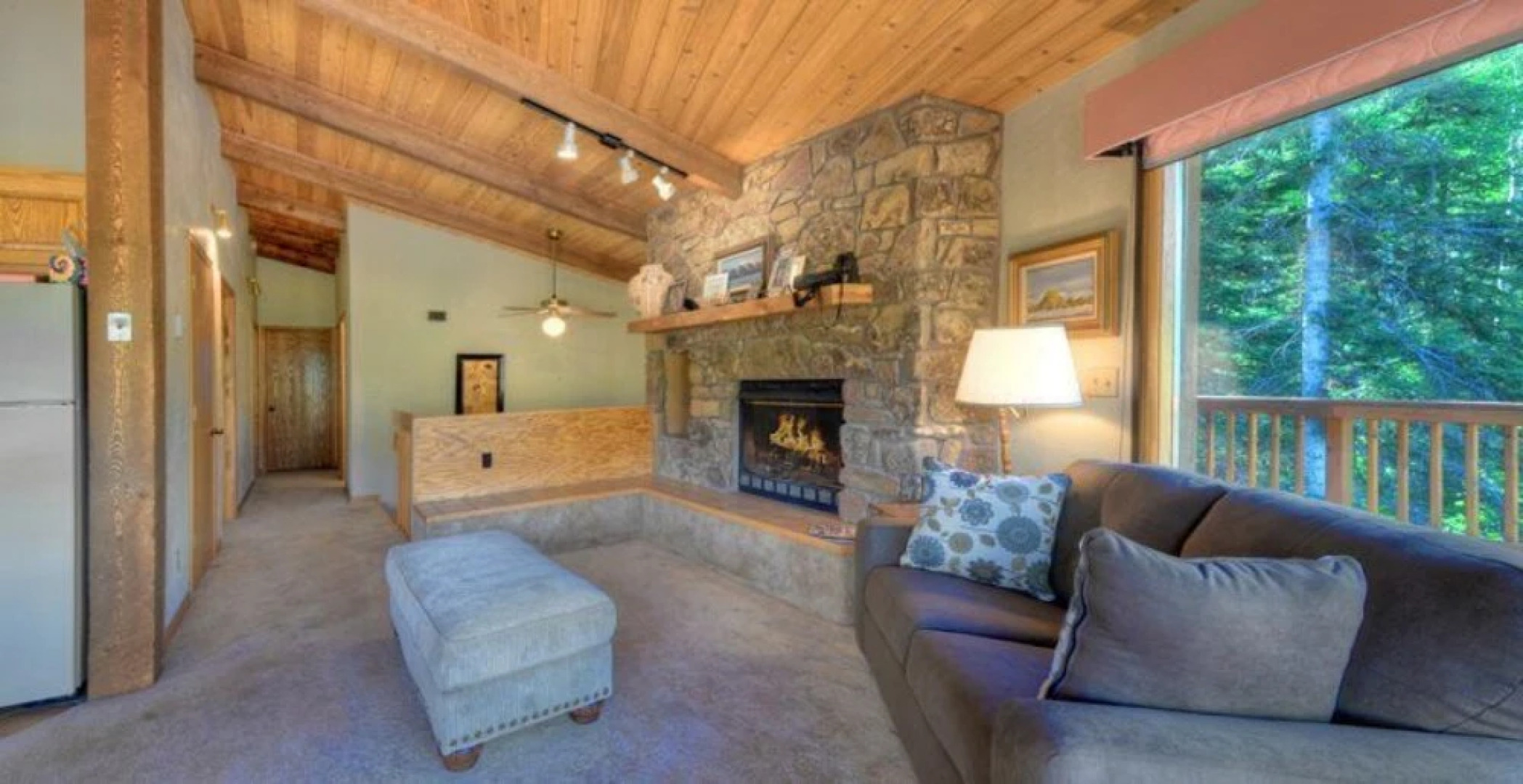 Lake View House