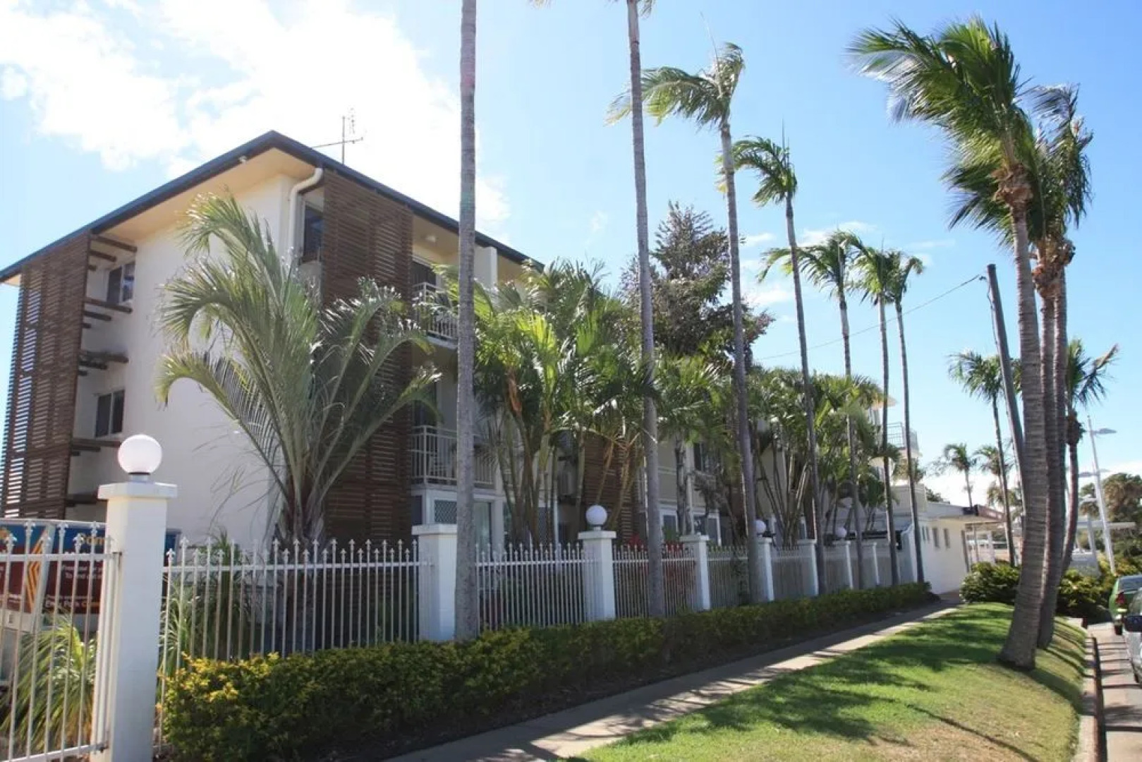Endeavour Inn Emu Park