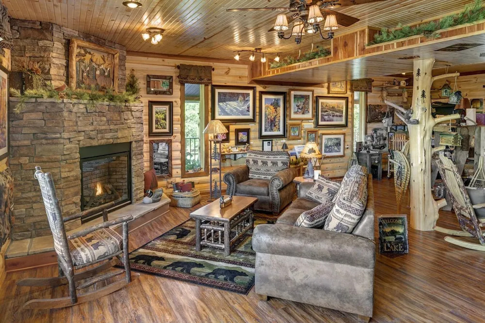 Lake Shore Cabins on Beaver Lake