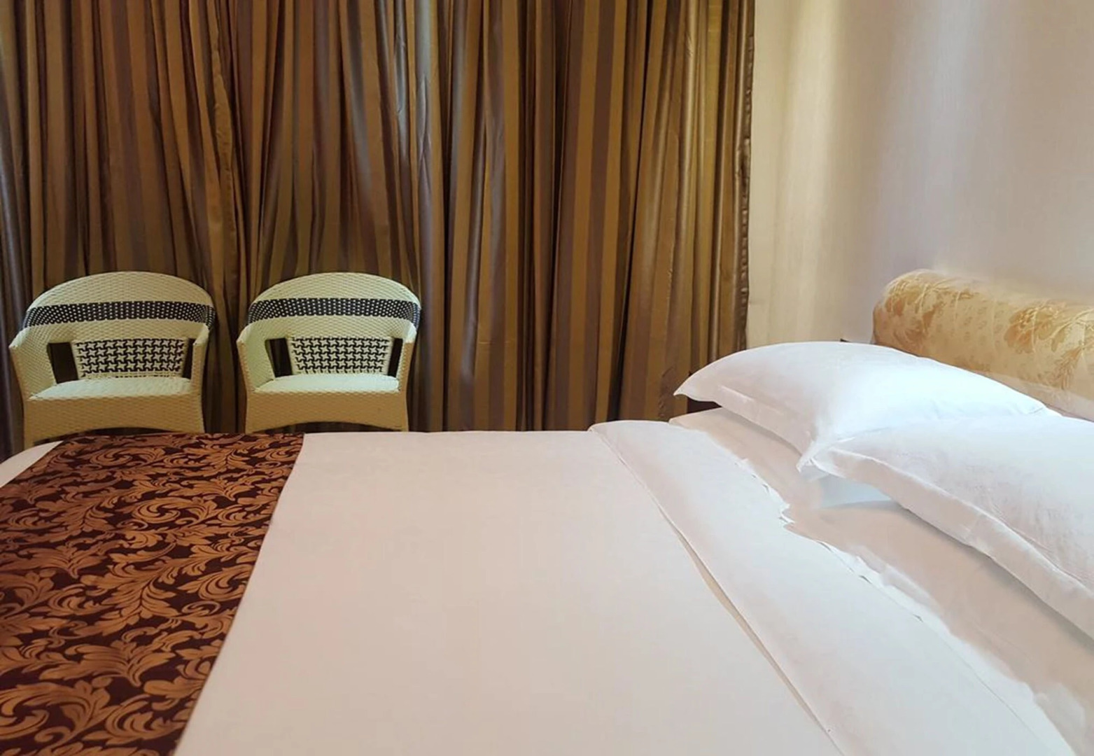 Jian Guo Grand Hotel