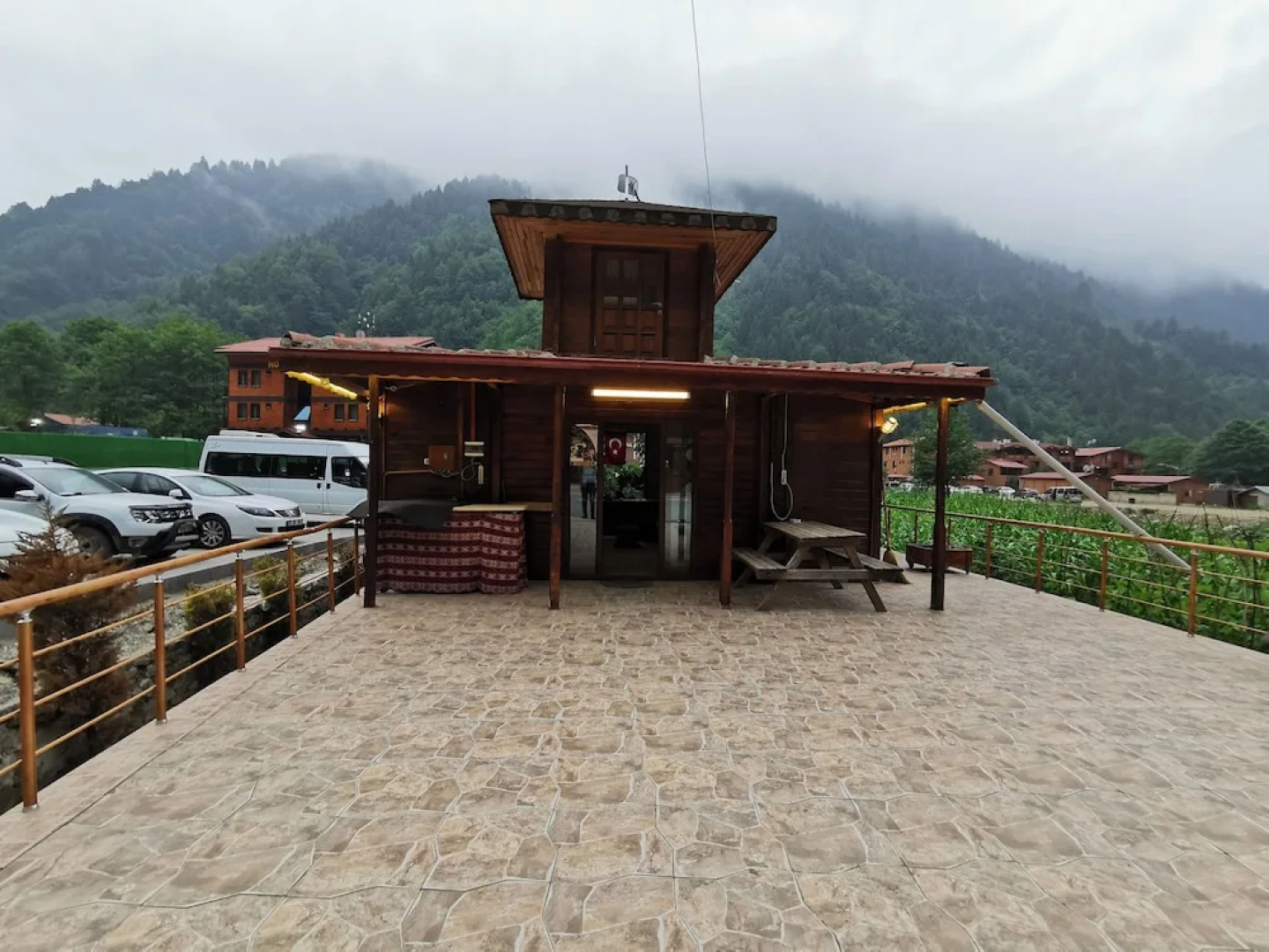 Huzur Otel