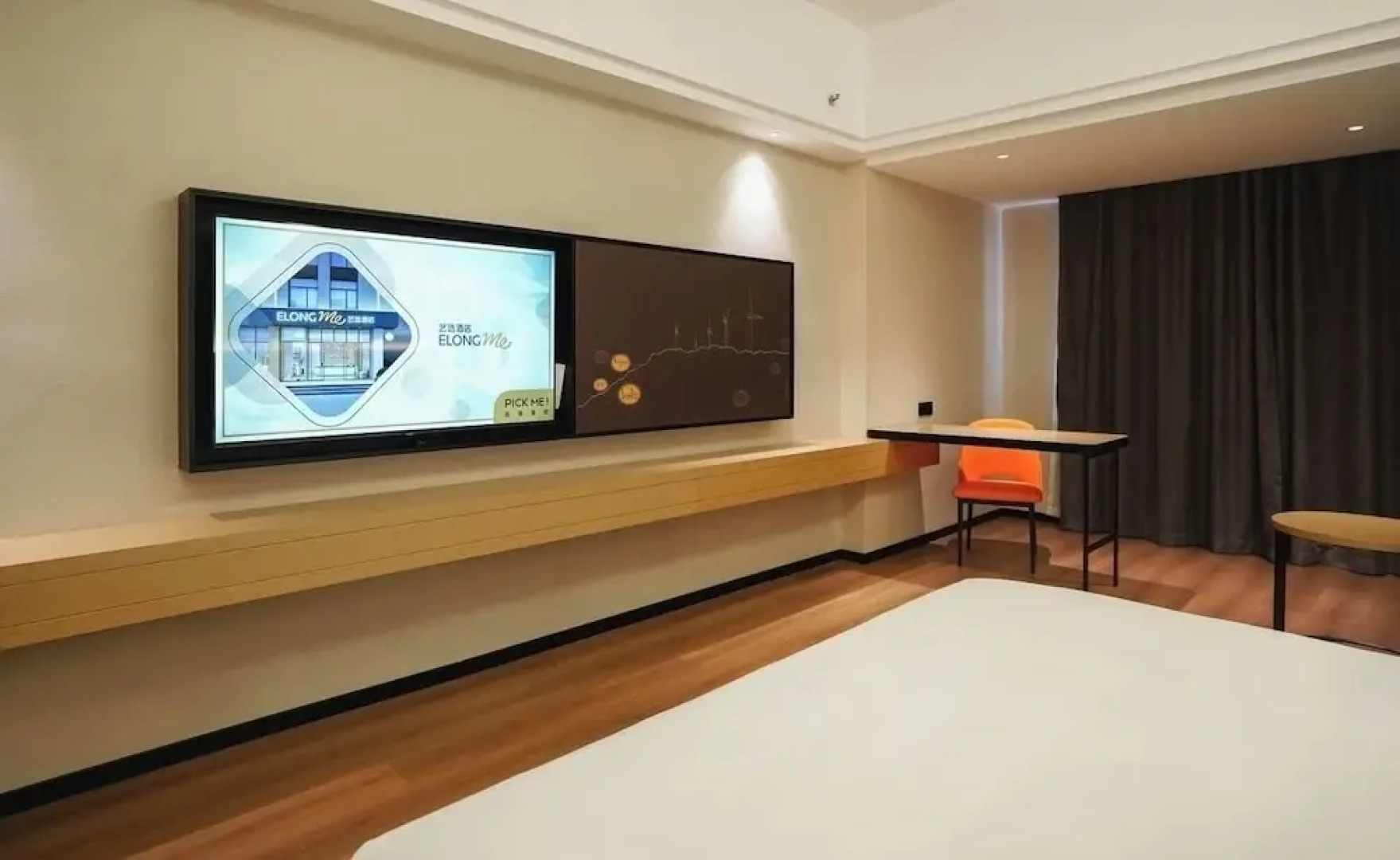 yi xuan hotel - bus station