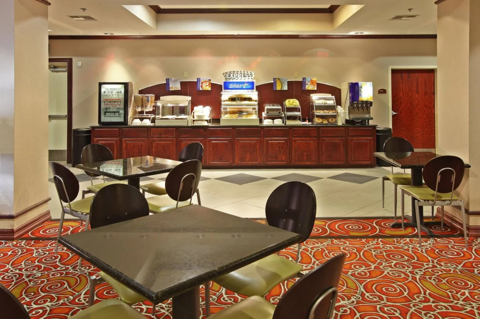 Holiday Inn Express & Suites West by IHG