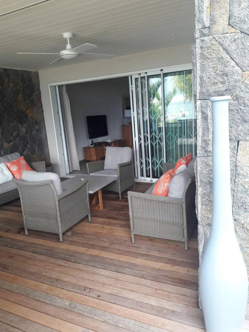 L'Escale Beachfront Residences