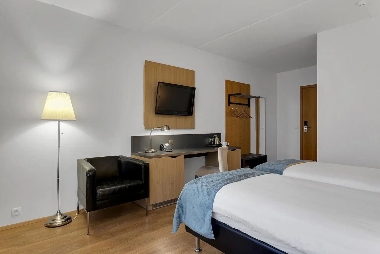 Aurora Hotel at Reykjavik-Keflavik Airport Terminal KEF