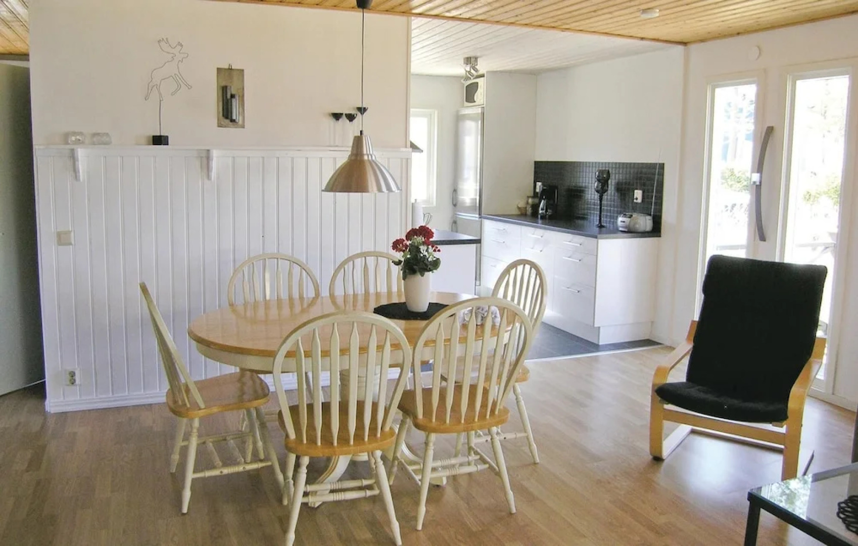 Nice Home in Ljungby With 3 Bedrooms and Wifi