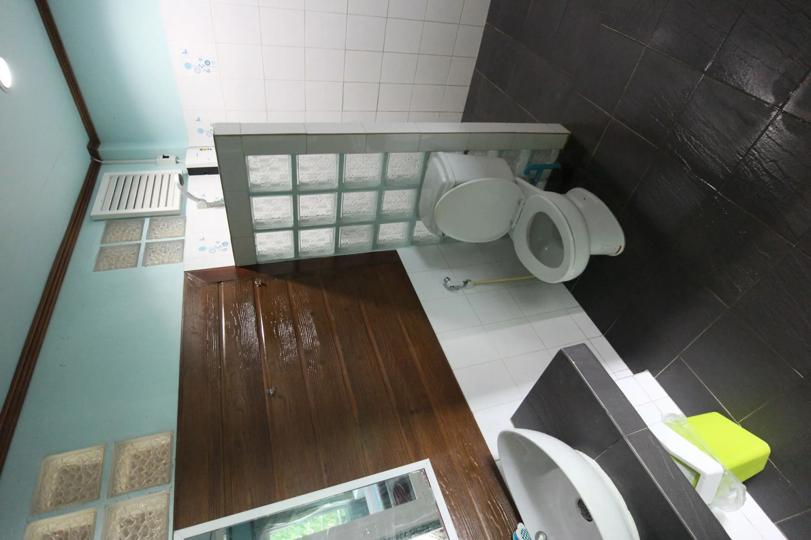 Tara Inn at The Rock