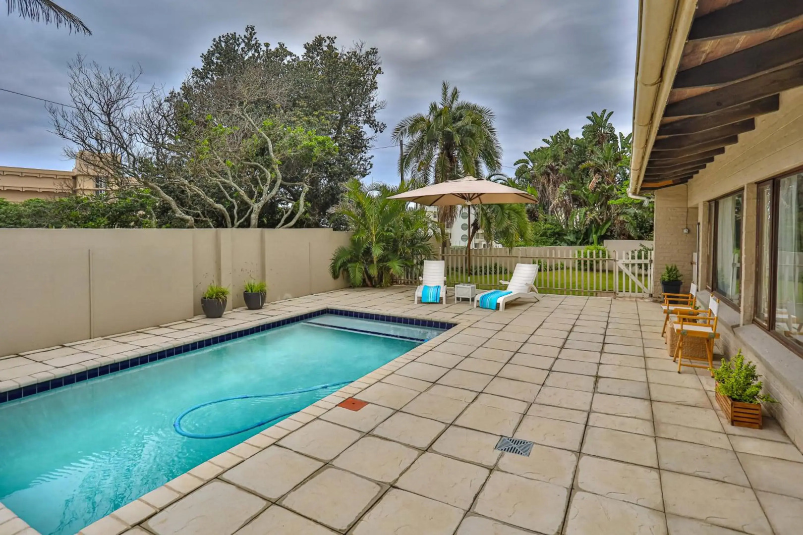 One Jack Powell House- Classic family home steps away from the beach