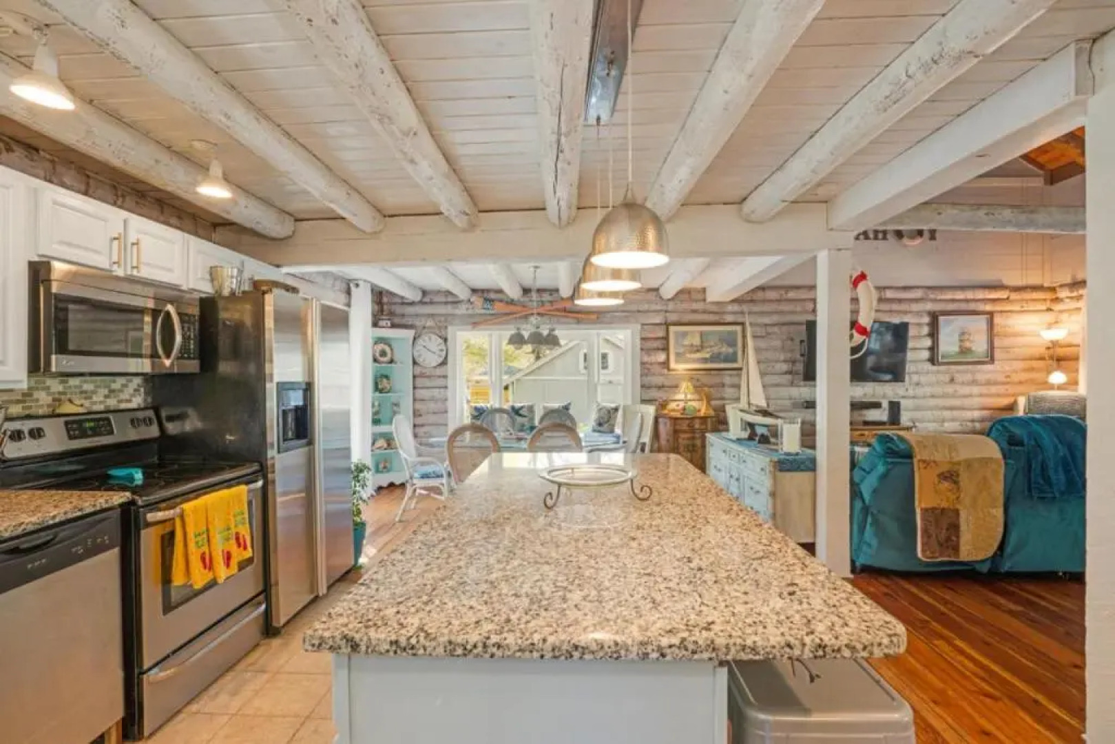 Blue Heaven by Oak Island Accommodations