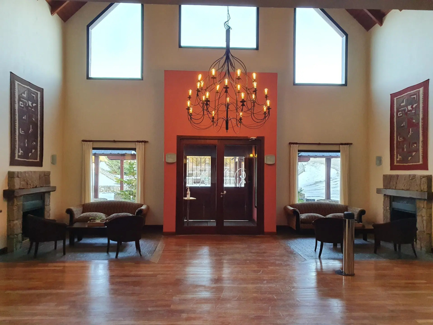 Xelena Hotel & Suites