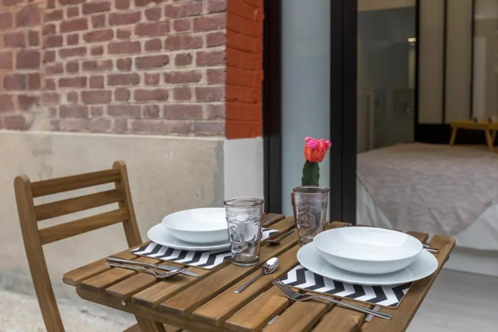 Tulipe : Studio proche RER B Cachan