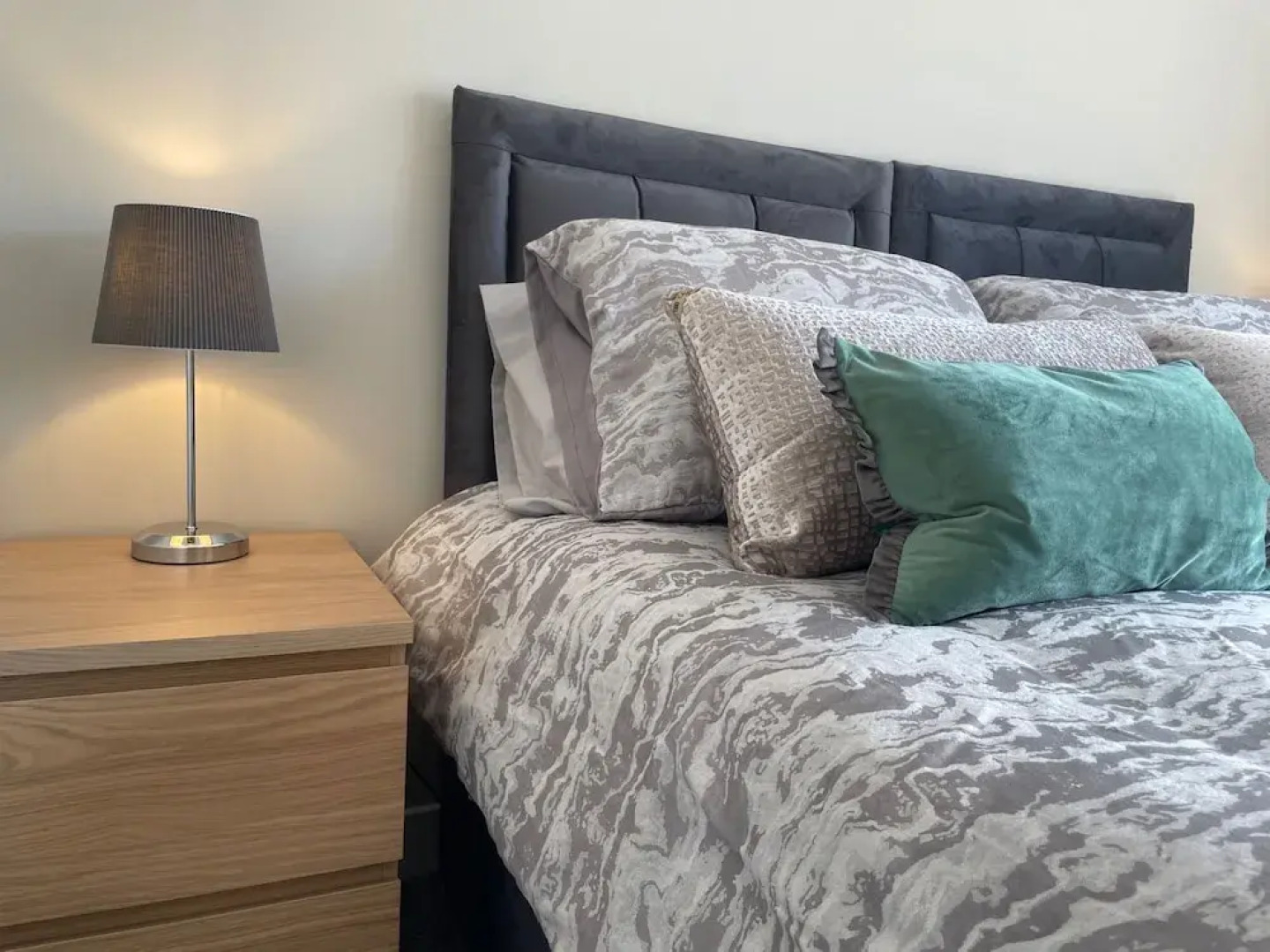 The Dooley, 3-beds, Sleeps 6, Pet Friendly